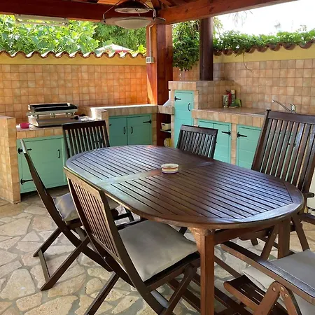 Apartment Family-friendly With Swimming Pool Novigrad - 25170